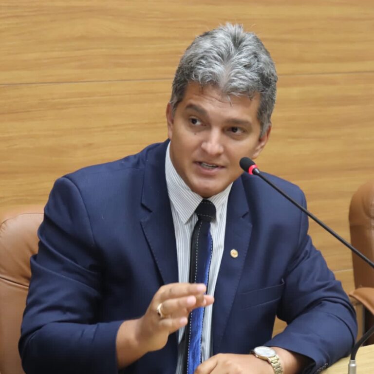 Doutor Samuel solicita oferta de assistência farmacêutica para às pessoas com fibromialgia